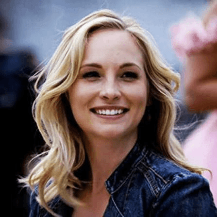 Caroline Flett Headshot